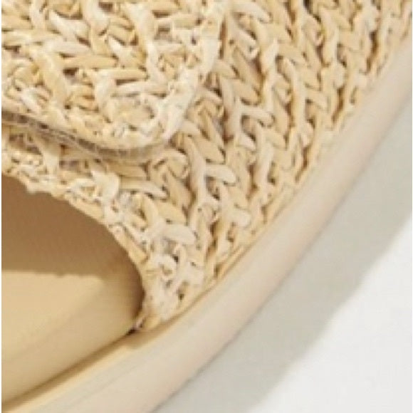 NWT - AE Women’s Raffia Slingback Sandal (Natural Cream / Multiple Sizes)