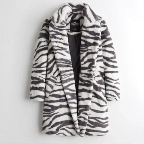 NWT - Hollister Women’s Faux Fur Zebra Topcoat (Zebra Fur Print / Large)